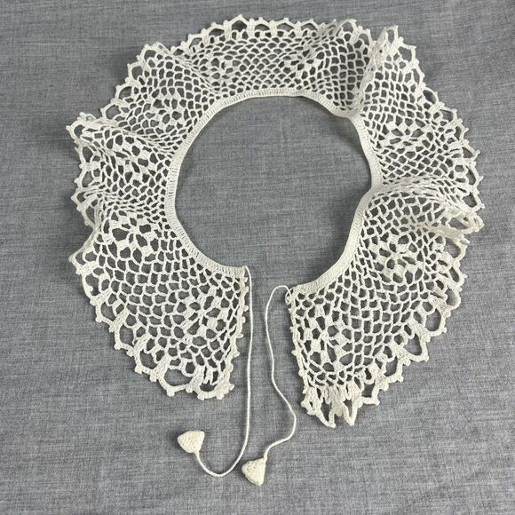 Handmade Jewelry - Vintage Handmade Cream Crochet Dress Collar With Ties Cotton Yarn